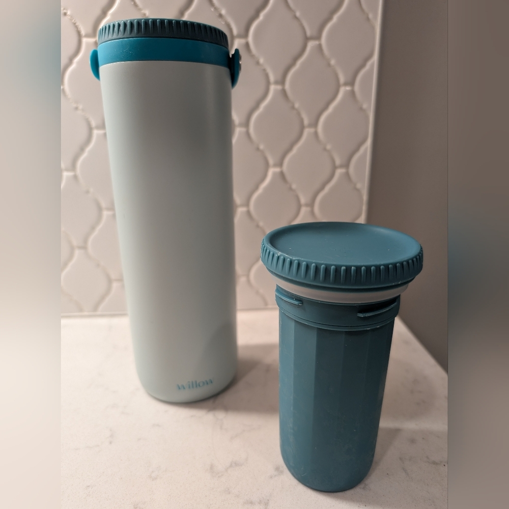 Willow breast milk cooler plus EXTRA gel pack cooler!
